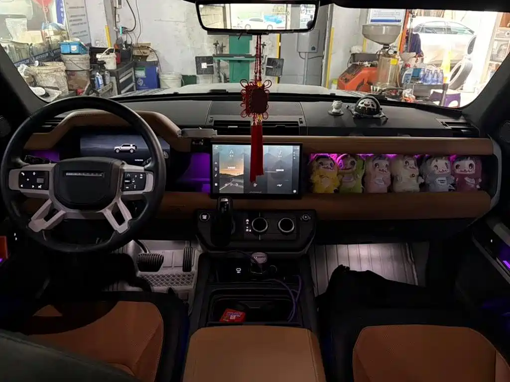 Land Rover Defender — миниатюра 5