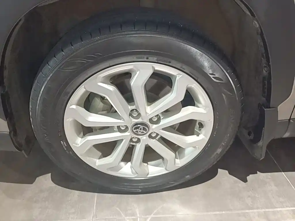 Toyota Frontlander — миниатюра 23