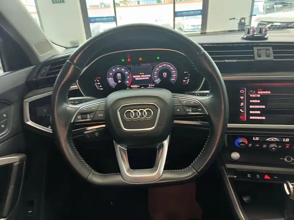 Audi Q3 — миниатюра 11