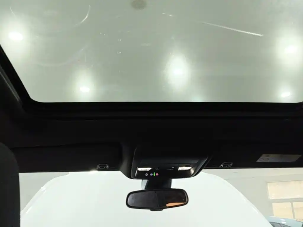 Cadillac XT5 — миниатюра 18