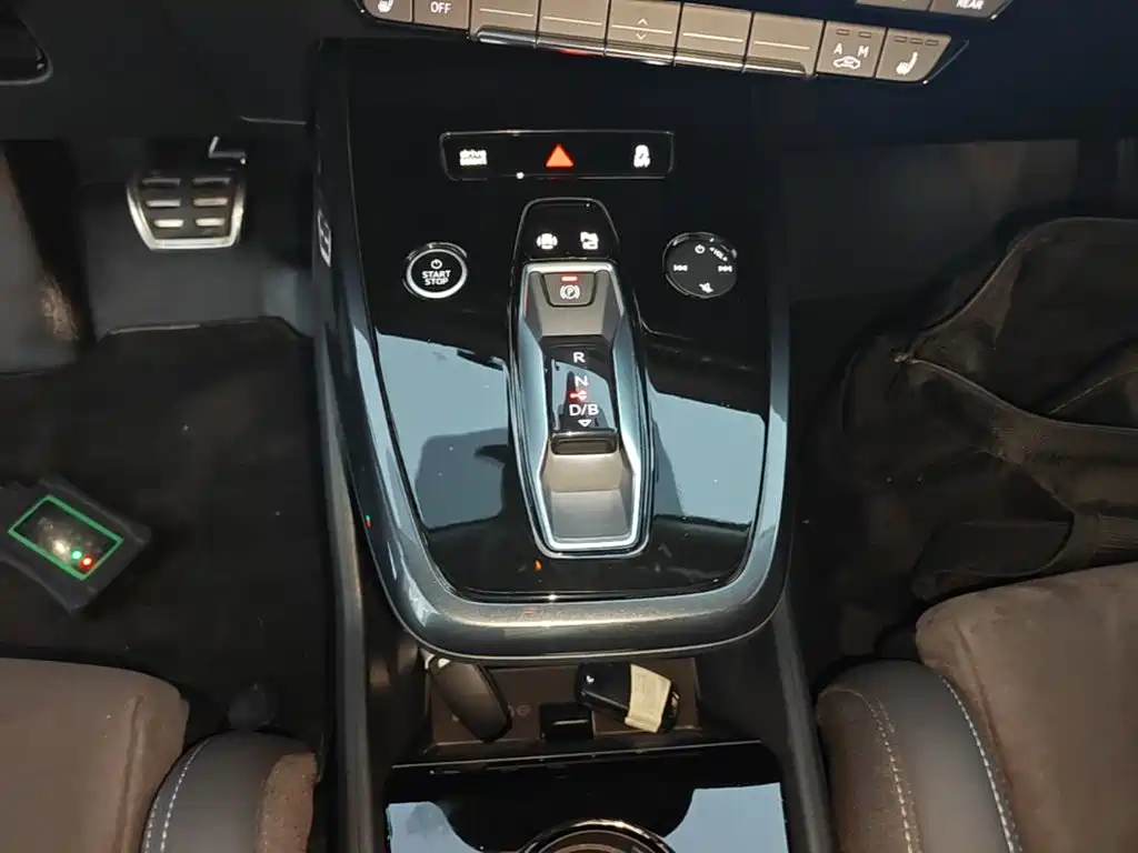 Audi Q4 e-tron — миниатюра 14