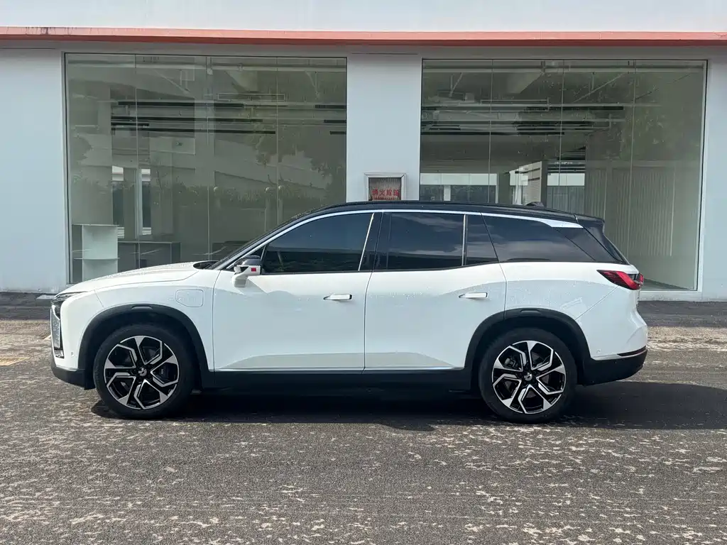 NIO ES8 — миниатюра 25