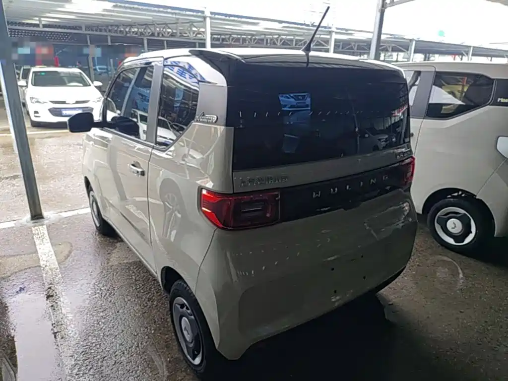 Wuling MINIEV — миниатюра 5