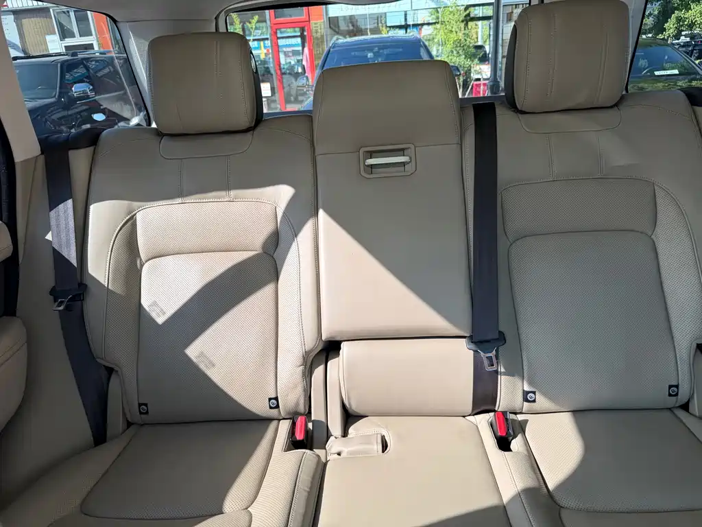 Land Rover Range Rover — миниатюра 9