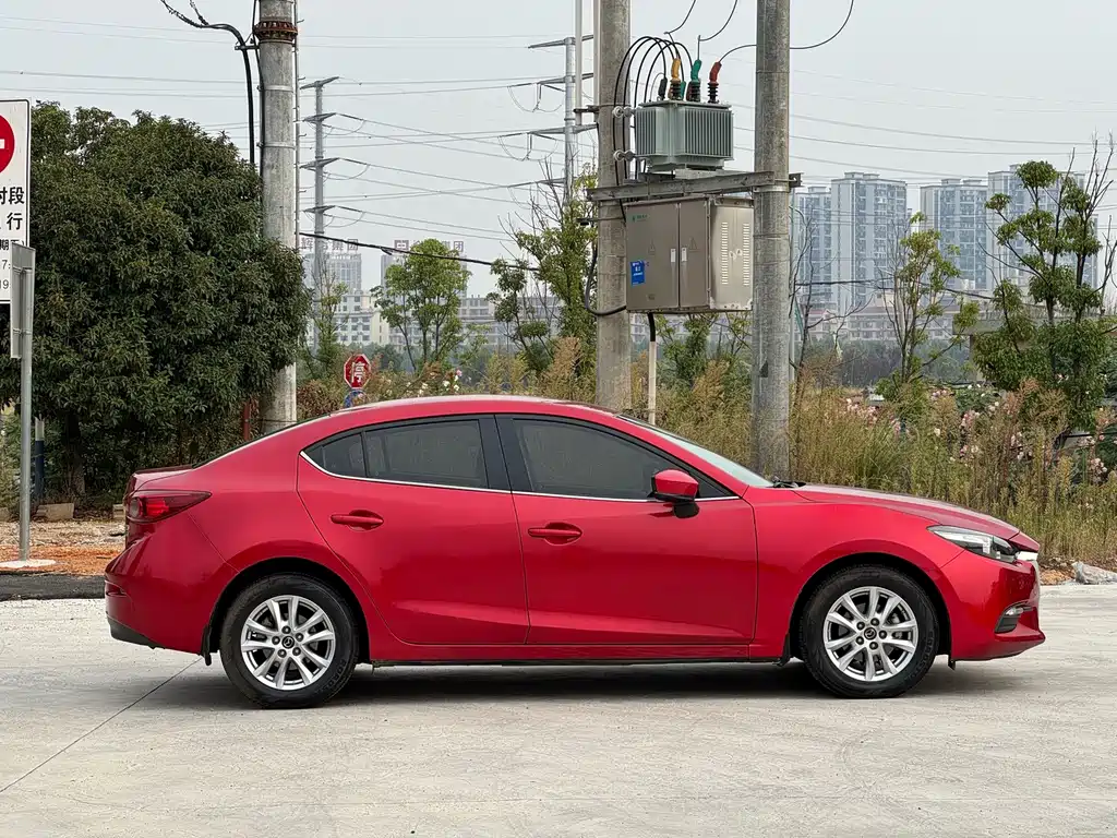Mazda 3 Axela — миниатюра 11