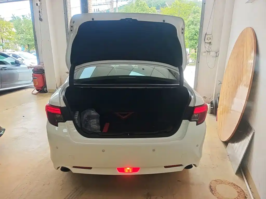 Toyota Reiz — миниатюра 19