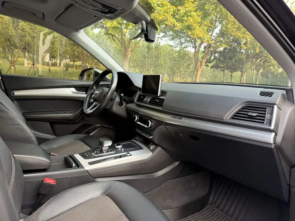 Audi Q5L — миниатюра 8