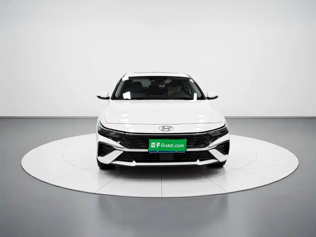 Hyundai Elantra — миниатюра 2