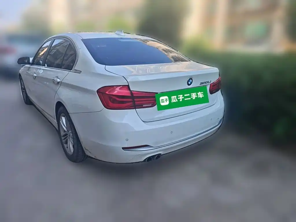 BMW 3 Series — миниатюра 4