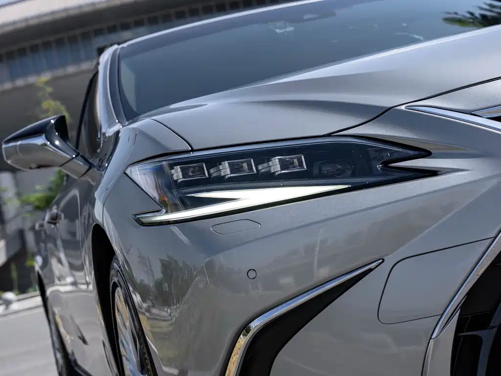 Lexus ES 2021 300h Executive