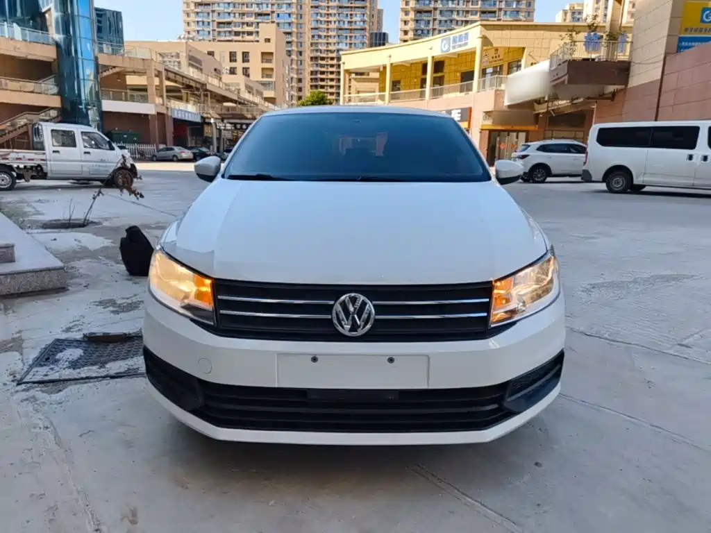 Volkswagen Santana — миниатюра 3