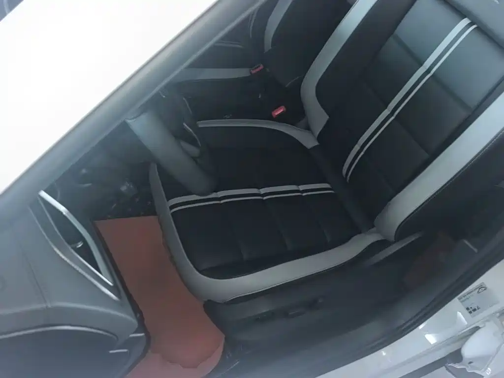Volkswagen T-Roc — миниатюра 15