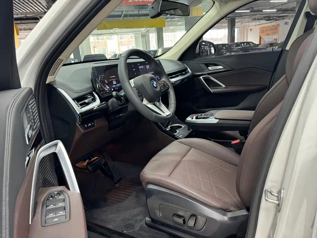 BMW X1 — миниатюра 11