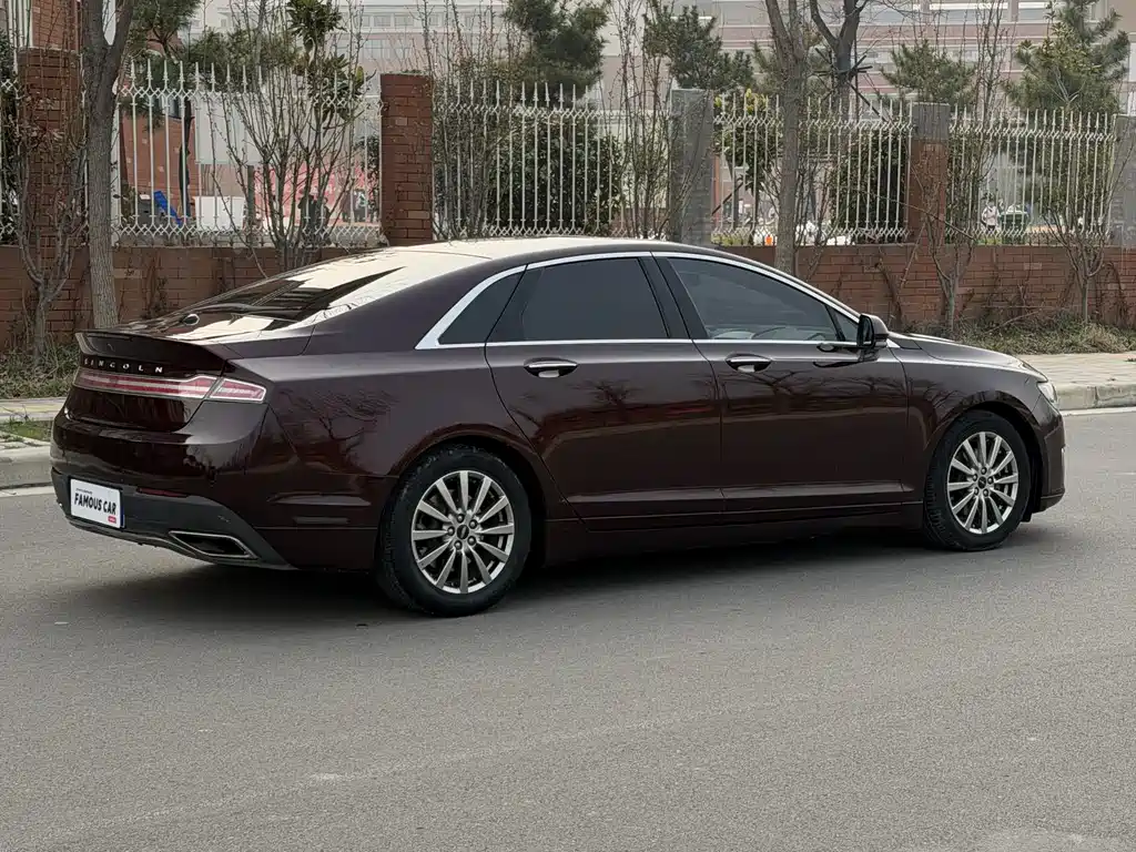 LINCOLN MKZ