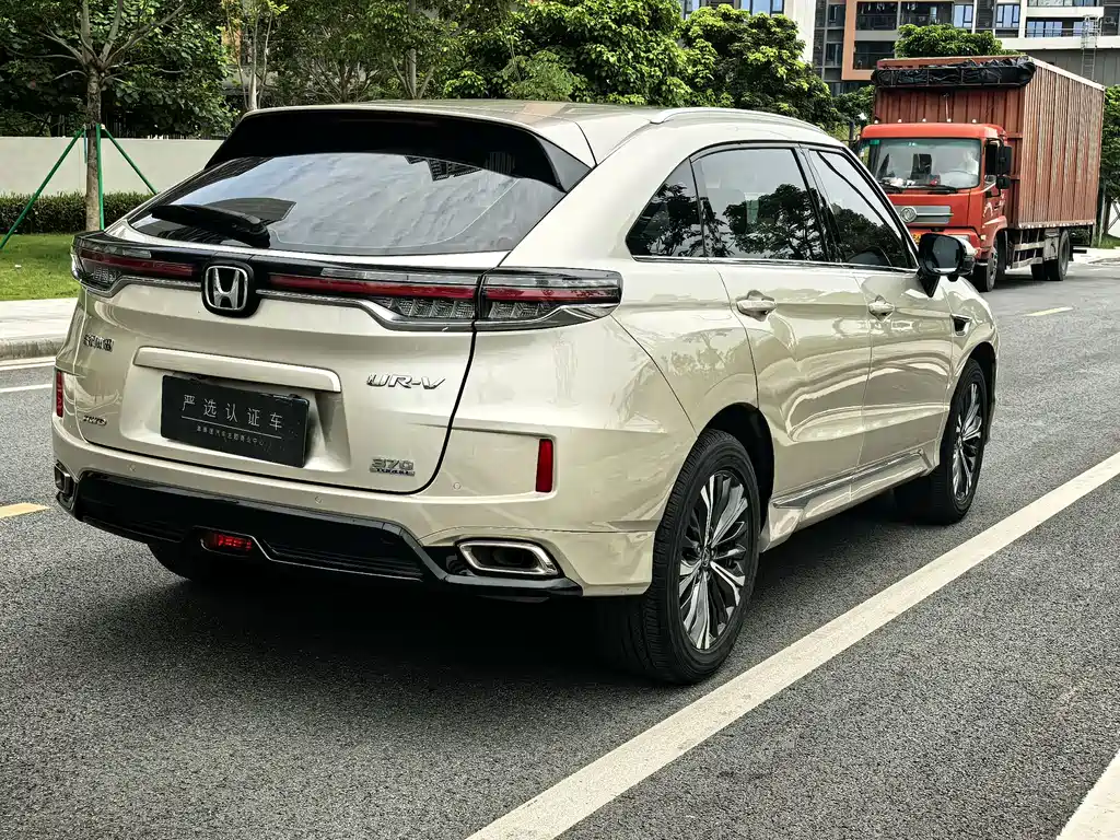Honda UR-V 370TURBO 4WD Premium Edition, фото 2