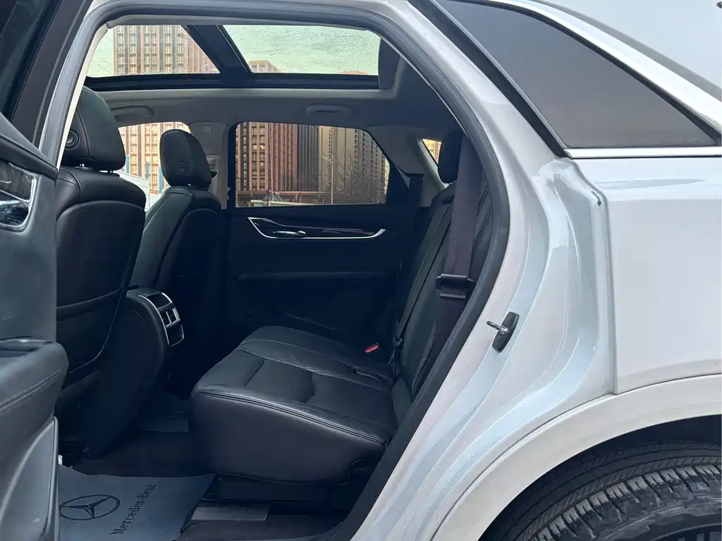CADILLAC XT5