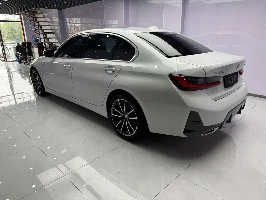 BMW 3 Series — миниатюра 6