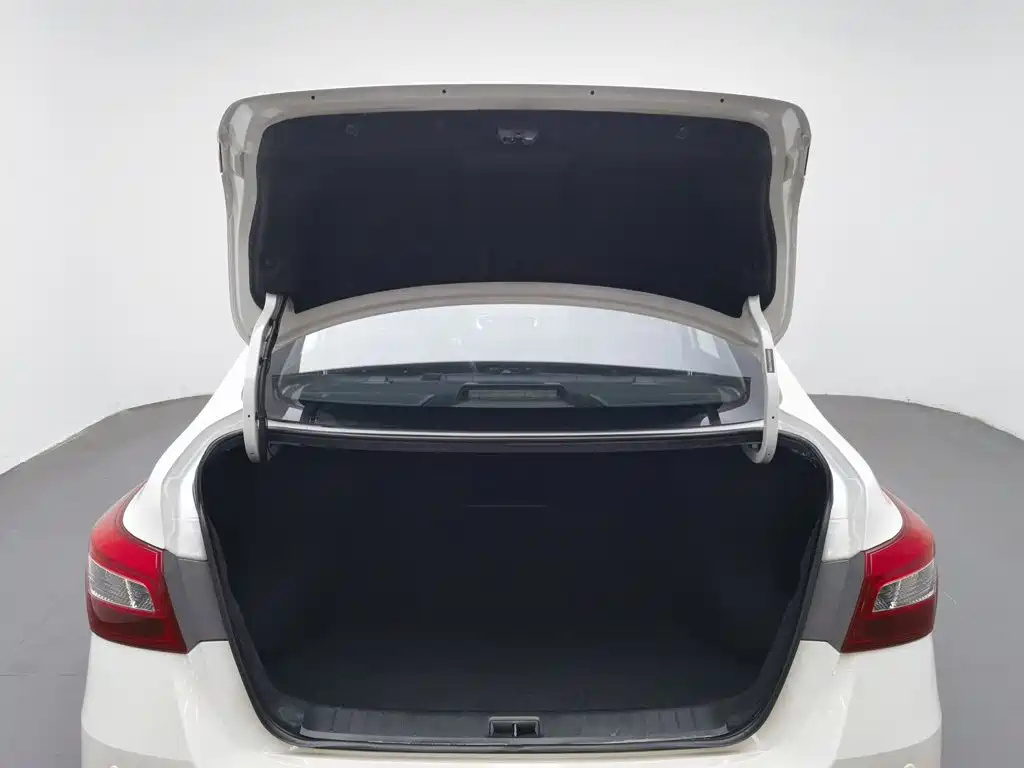 Nissan Sylphy — миниатюра 16