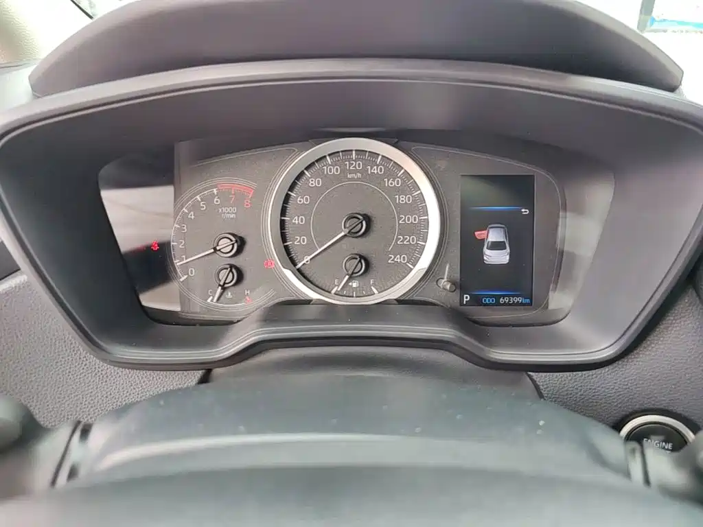 Toyota Corolla — миниатюра 12
