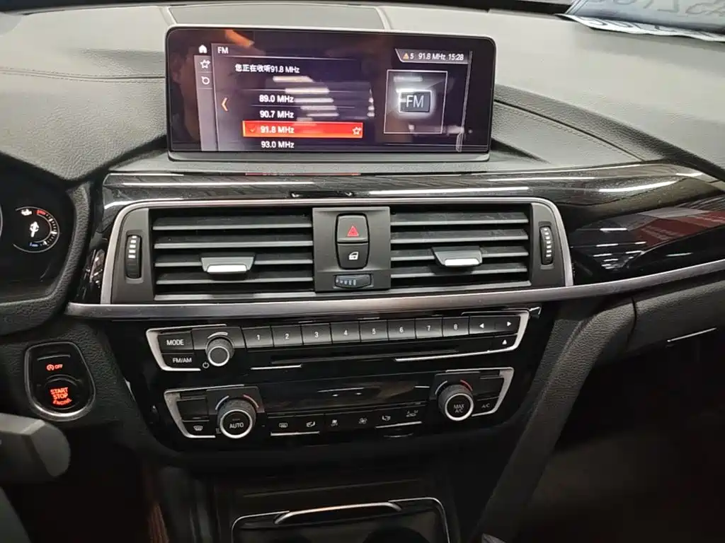 BMW 3 Series — миниатюра 18