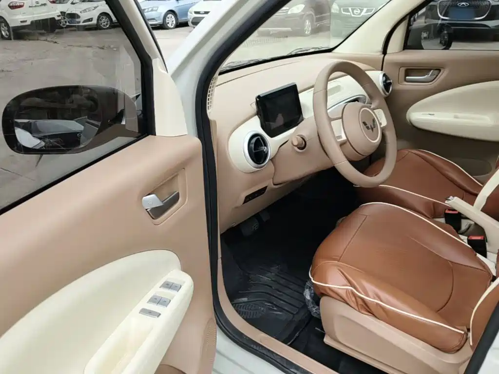 Wuling MINIEV — миниатюра 16