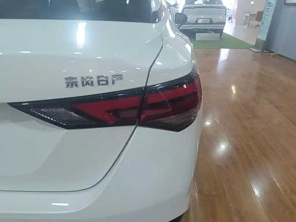 Nissan Sylphy — миниатюра 8