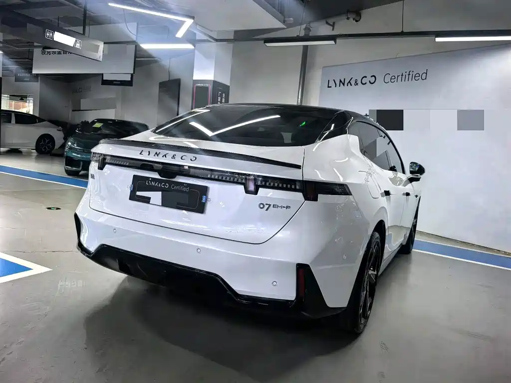 Lynk & Co 07 EM-P — миниатюра 3