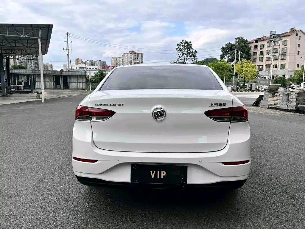 Buick Excelle — миниатюра 9
