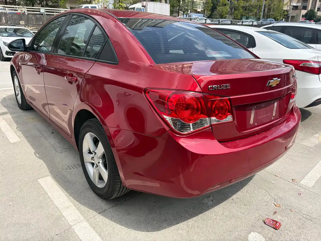 Chevrolet Cruze — миниатюра 11