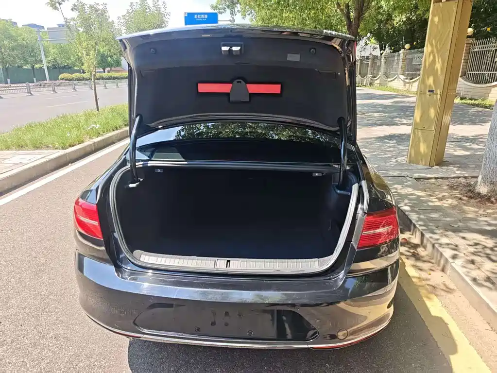 Volkswagen Magotan — миниатюра 10