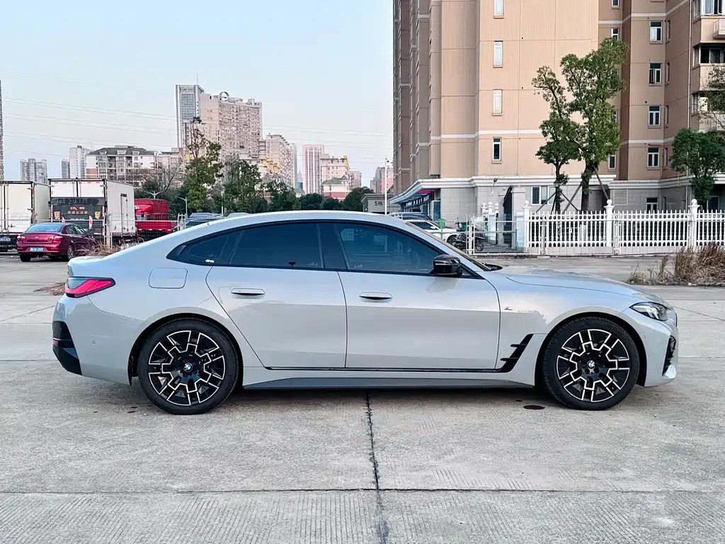 BMW 4 Series — миниатюра 17