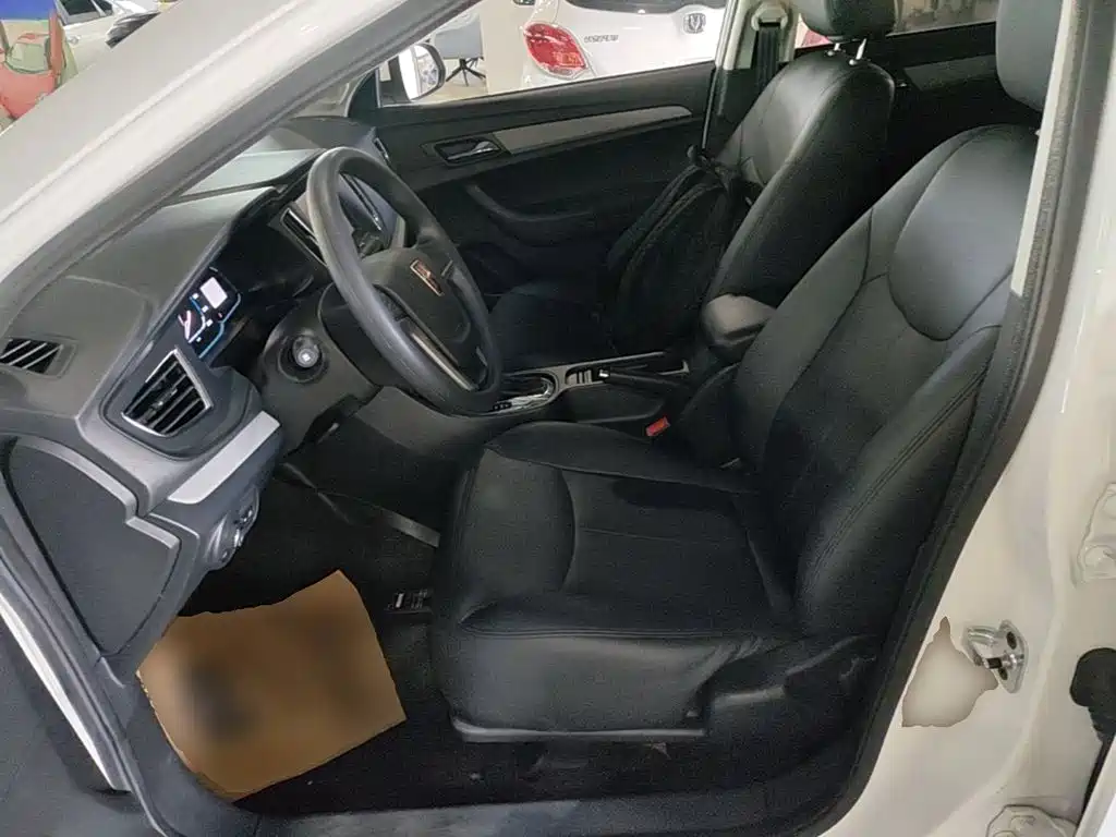 Roewe 360 — миниатюра 15