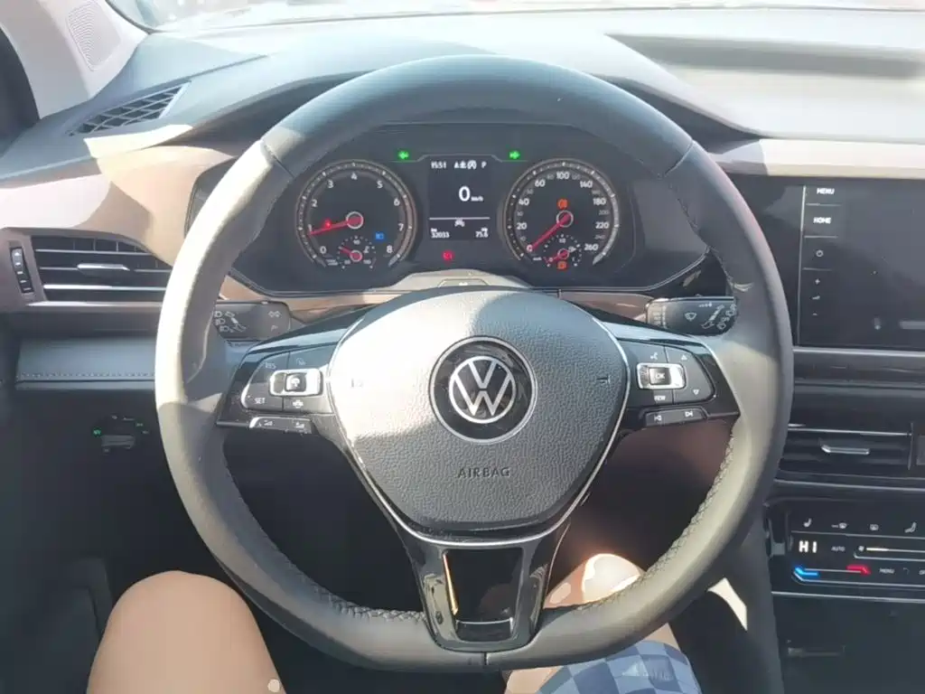 Volkswagen Tharu — миниатюра 11