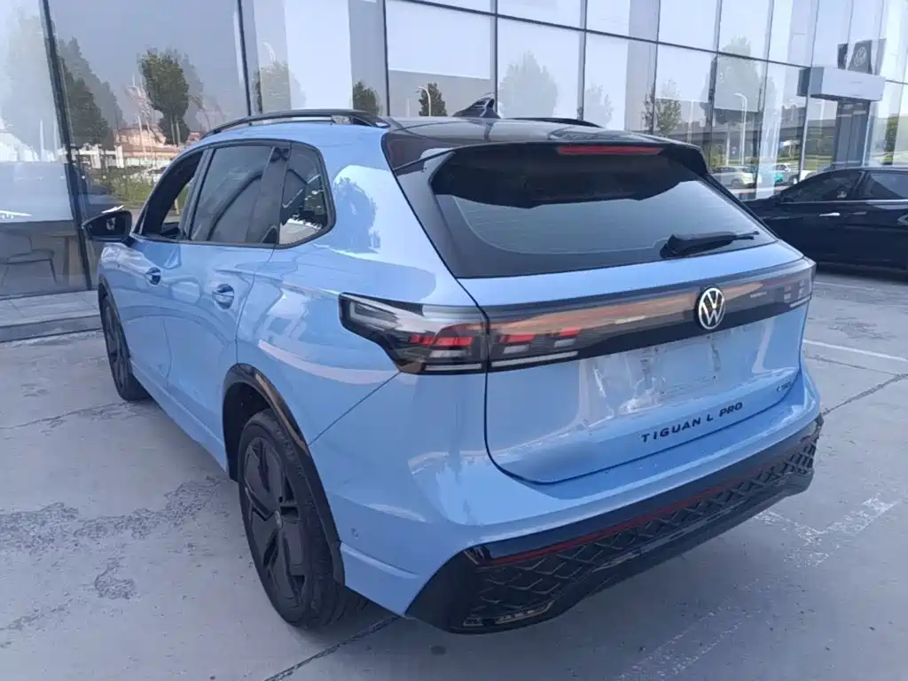 Volkswagen Tiguan L — миниатюра 5