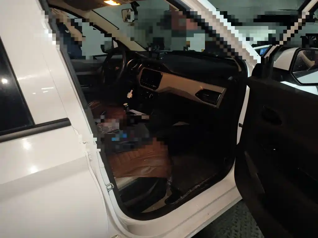 Wuling Hongguang — миниатюра 22