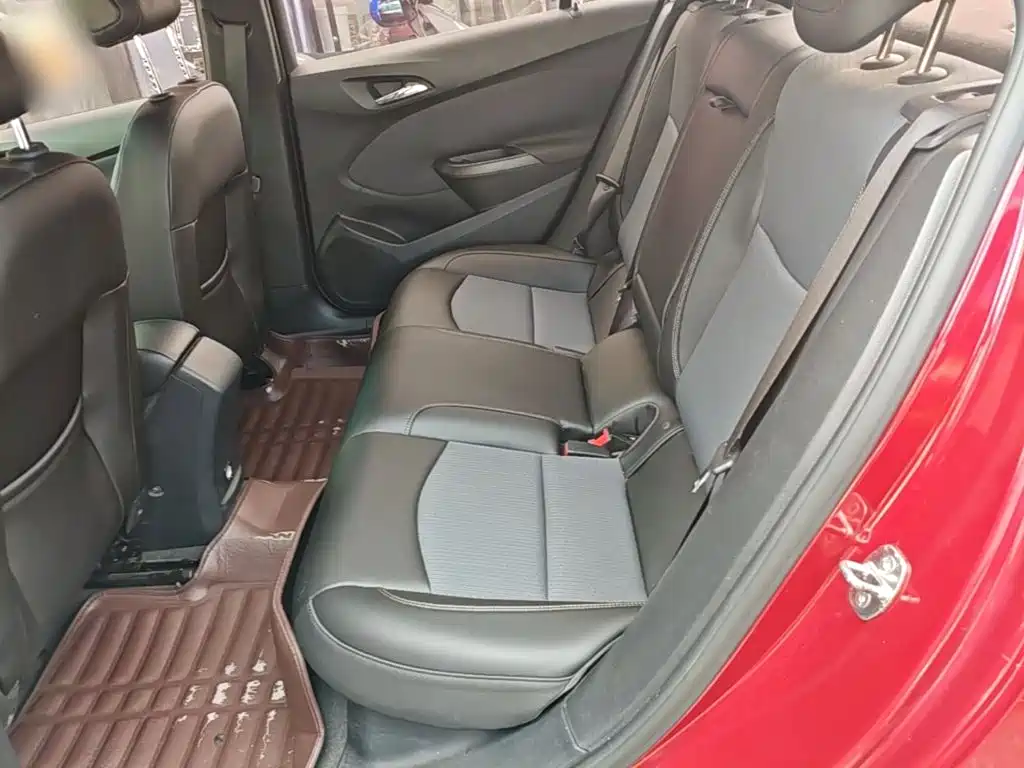 Chevrolet Cruze — миниатюра 17