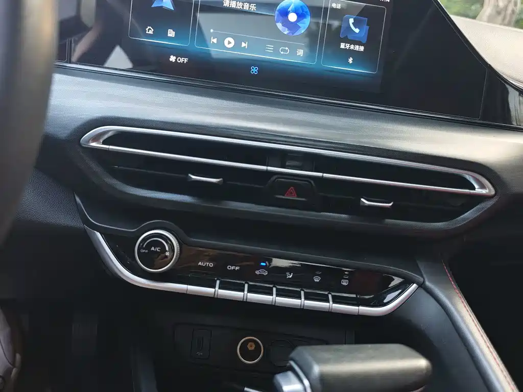 Changan Eado — миниатюра 20