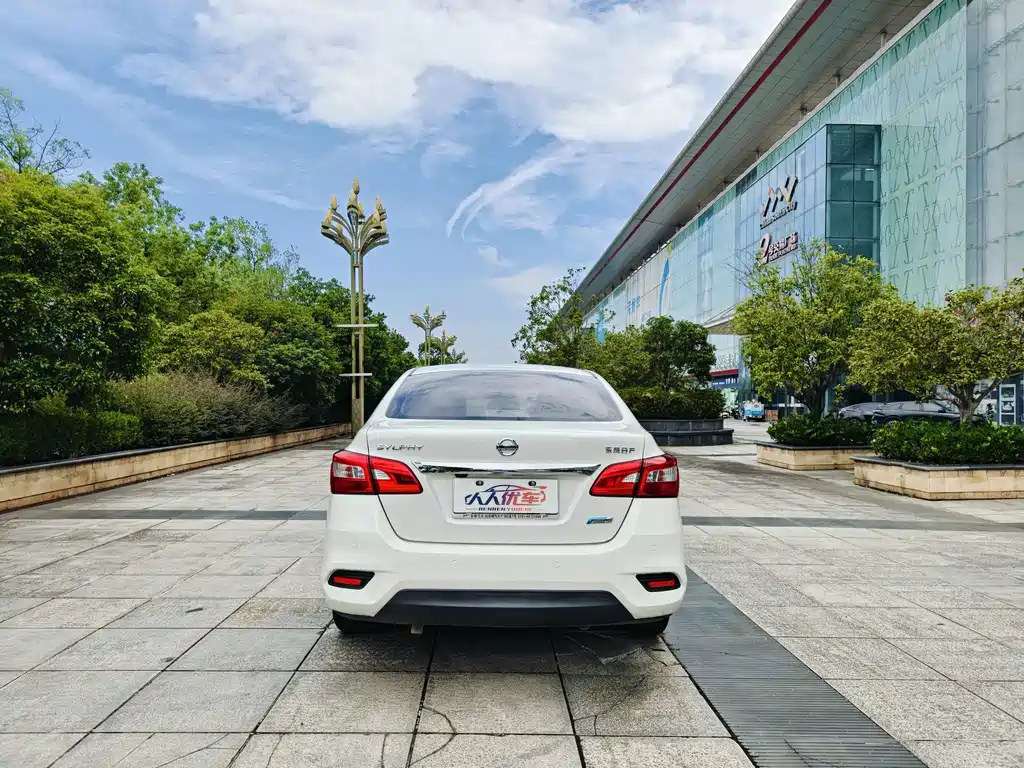 Nissan Sylphy — миниатюра 5