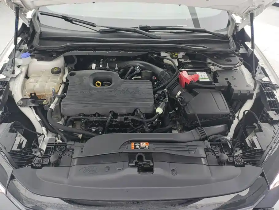 Ford Mondeo — миниатюра 10