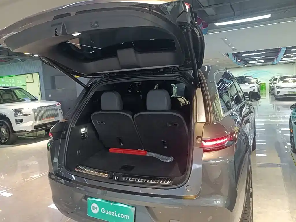 Li Auto Li L8 — миниатюра 19