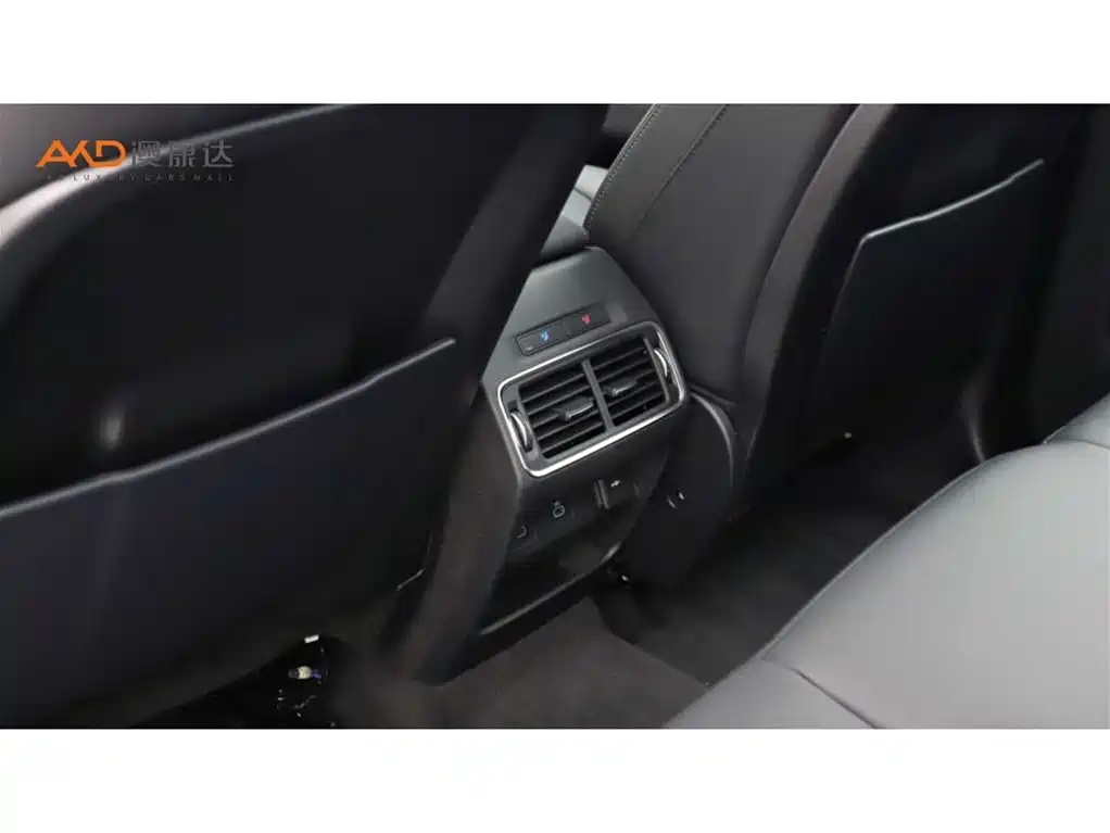 Land Rover Discovery Sport 2025 249PS