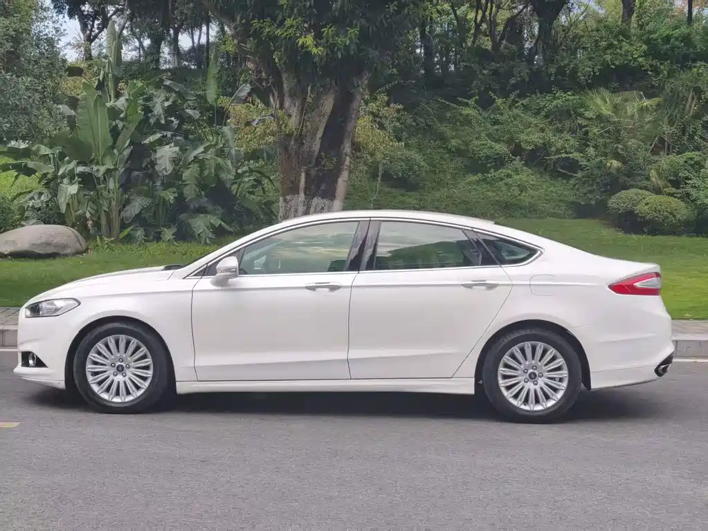 Ford Mondeo — миниатюра 4