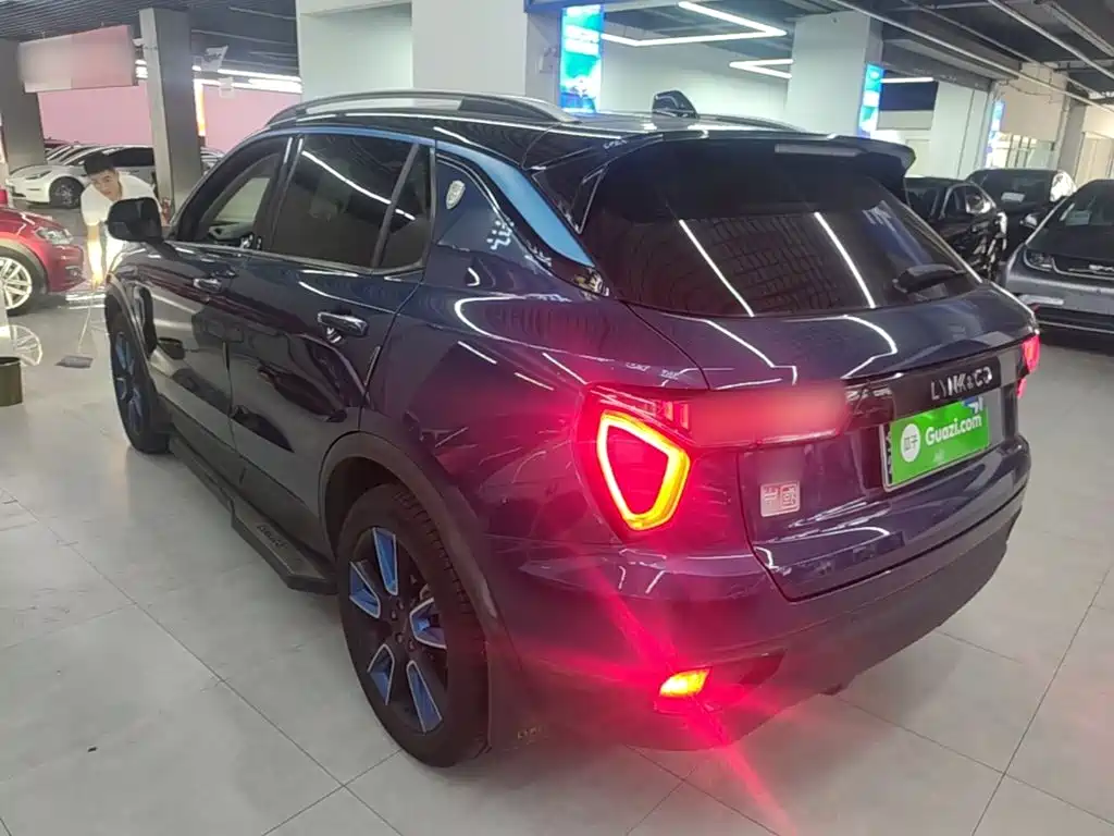 Lynk & Co 01 — миниатюра 5