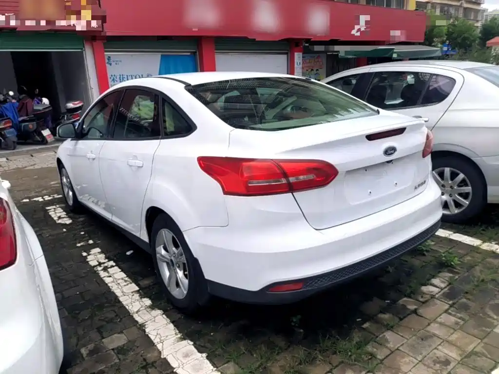 Ford Focus — миниатюра 5
