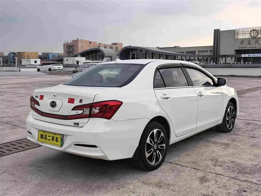 BYD Qin NEV — миниатюра 5