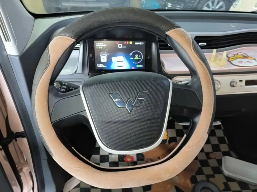 Wuling MINIEV — миниатюра 11