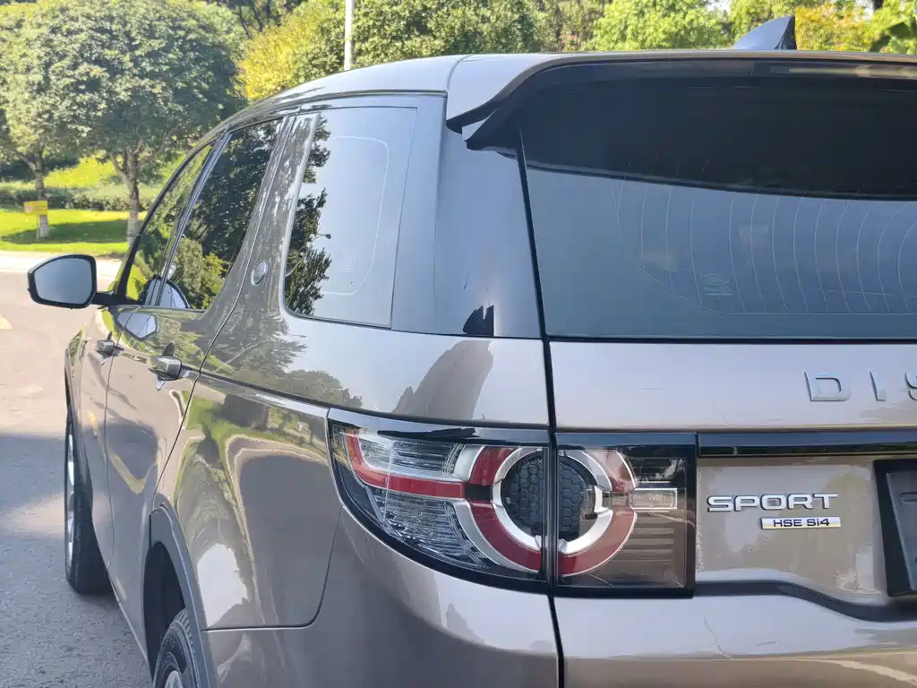 Land Rover Discovery Sport — миниатюра 12