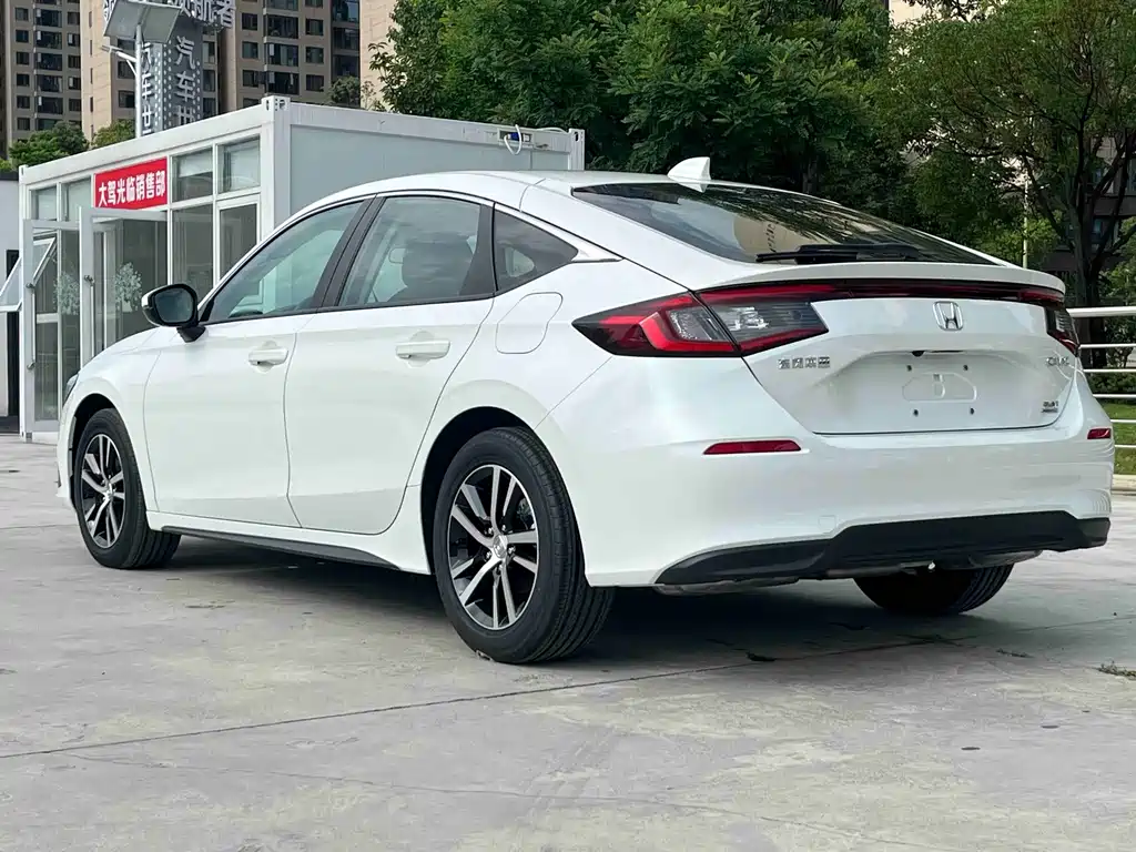 Honda Civic — миниатюра 6