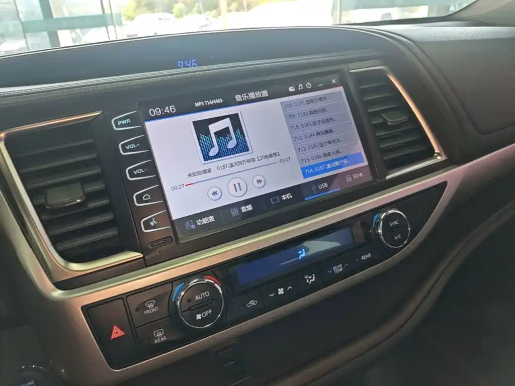 Toyota Highlander — миниатюра 13