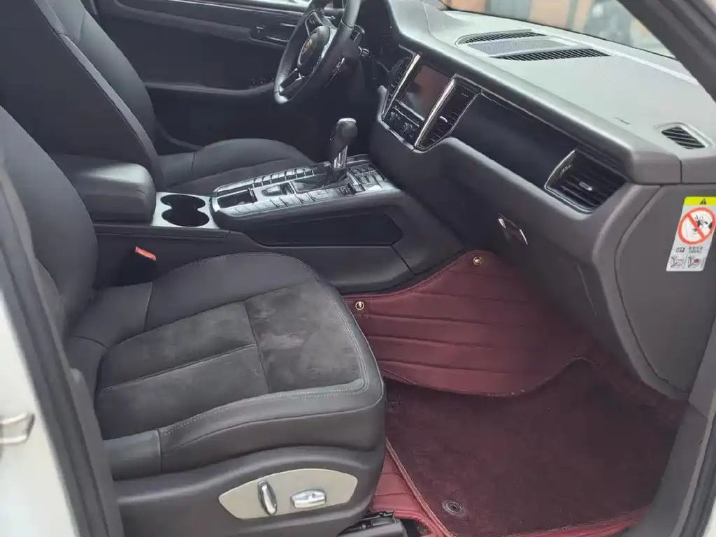 Porsche Macan — миниатюра 4